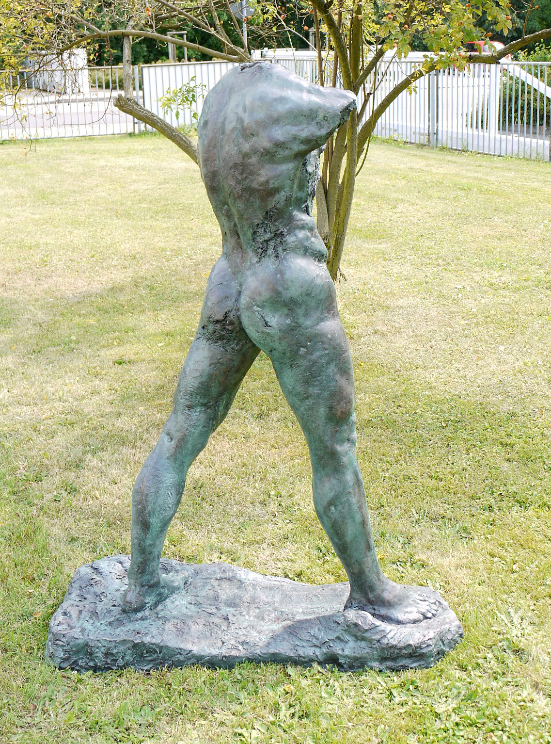 Verbotene Lesbenspiele im Garten Verbotene Lesbenspiele im Garten
